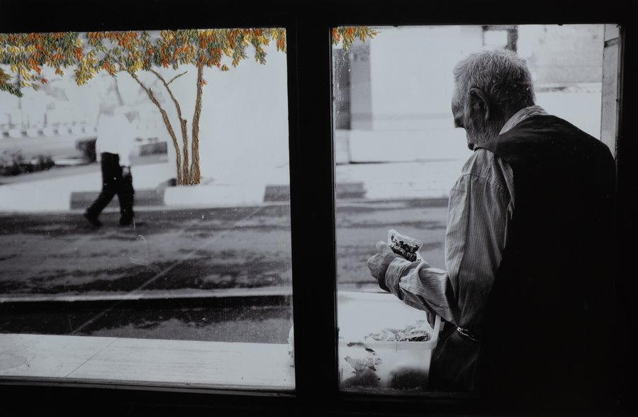 Pardis Hesami & Mahan Abasian - Vladimir and Estragon